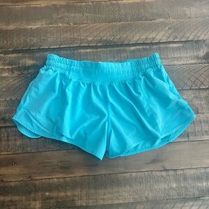 Lululemon Hotty Hot Low-Rise 2.5” Electric Turquoise